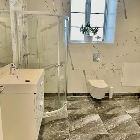 Aday - Luxurious 3 Bedroom - Modern Living Апартаменты *