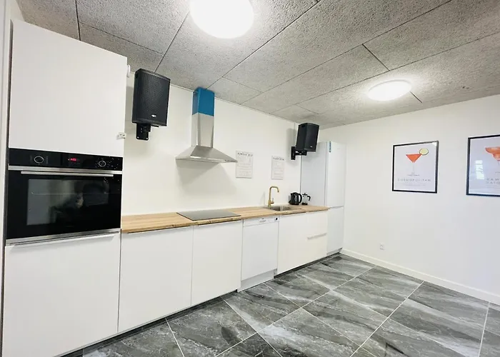 Lejlighed Aday - Luxurious 3 Bedroom - Modern Living *