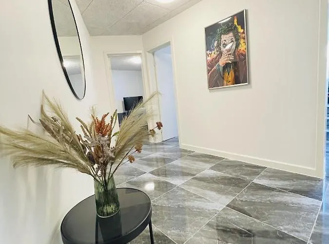 Lejlighed Aday - Luxurious 3 Bedroom - Modern Living
