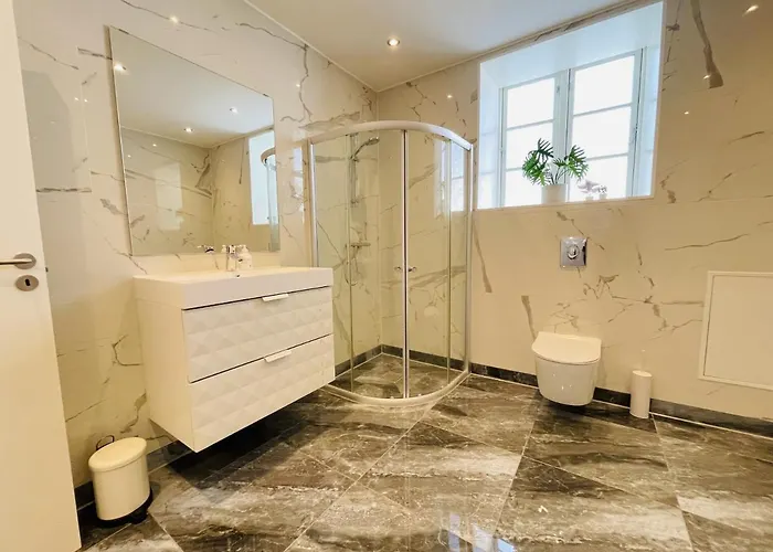Lejlighed Aday - Luxurious 3 Bedroom - Modern Living