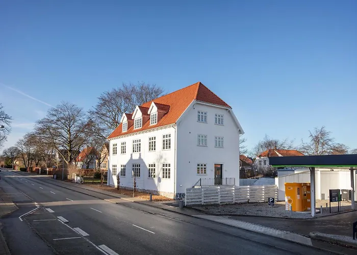 Aday - Luxurious 3 Bedroom - Modern Living *